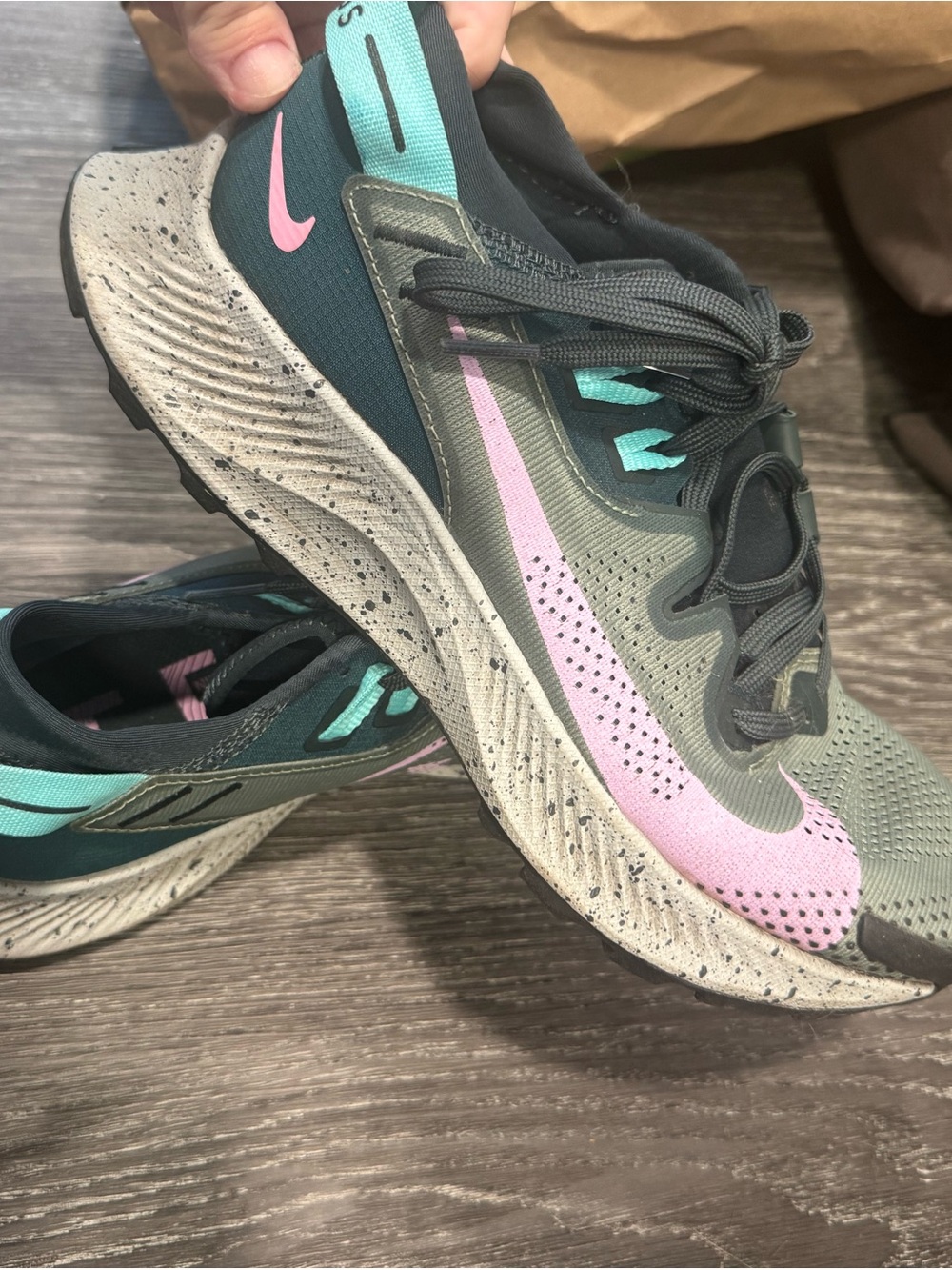 Nike Women's Teal and Pink Athletic Running Shoes - Picture 1 of 3